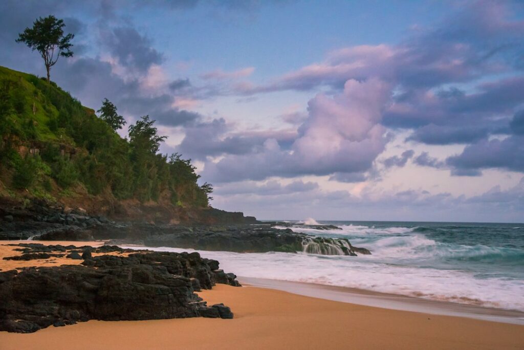 Hawaii Quiet Title Actions and Kuleana Lands: Why Some Parcels Can’t Be Sold Cleanly — photo by @gkumar2175 on Unsplash