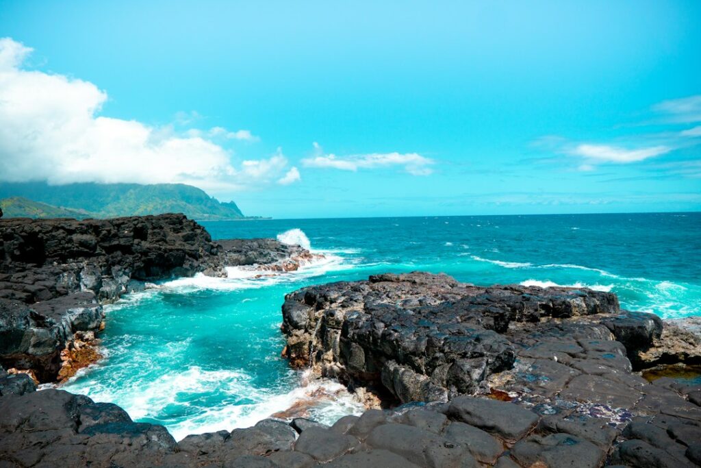 Hawaii Emergency Supply Kit for Tropical Storms: A Realistic 14-Day Plan — photo by @caleb_carl on Unsplash