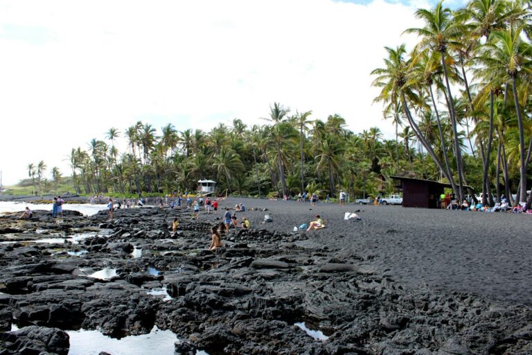 Waianapanapa Black Shore Parks Slot Registration Lead — photo by @kleong808 on Unsplash