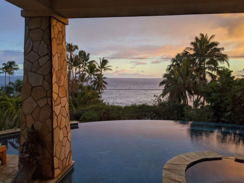 How Much More Do Groceries Cost in Hawaii vs the Mainland? — photo by @kfitzdor on Unsplash