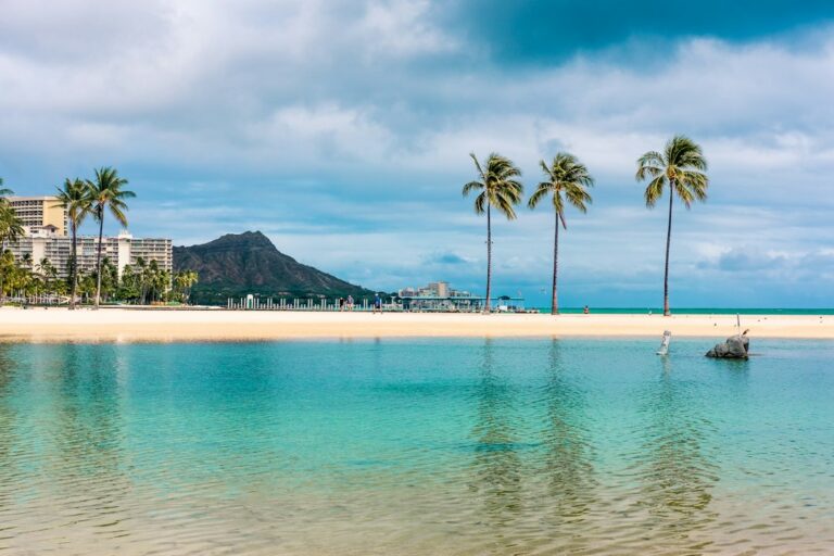 Black, Green, and Red Sand Shores of Hawaii: Where Each One Is — photo by @amandabereckonedwith on Unsplash