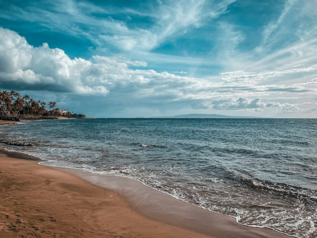 Kohala Waikoloa Anaehoomalu Oceanfront Nightly Room Range — photo by @jamaalcphoto on Unsplash