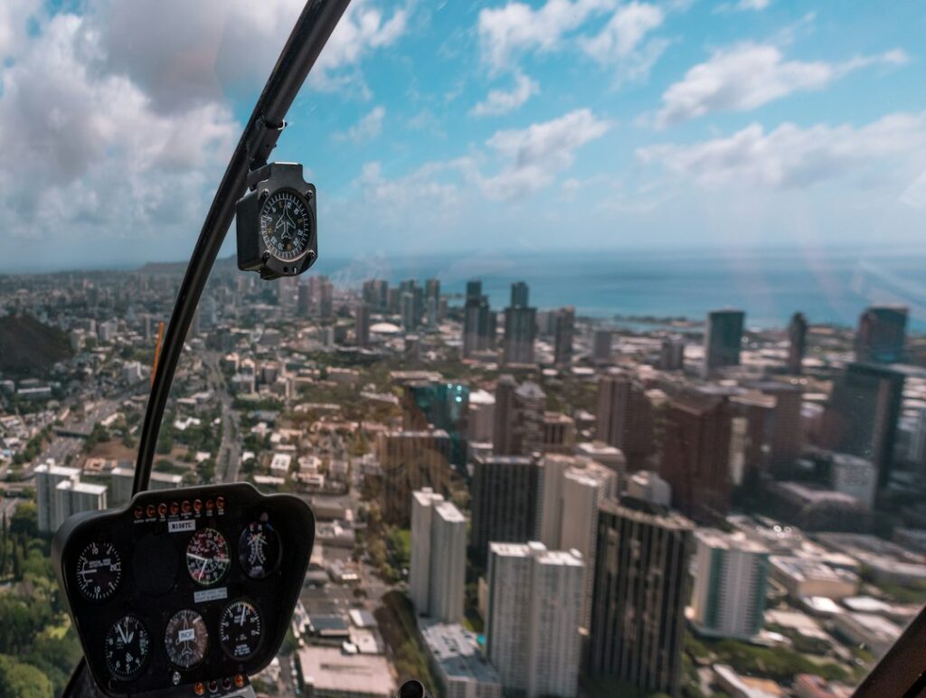 Kakaako Ward Village Honolulu Boutique Overnight Circuit — photo by @mischievous_penguins on Unsplash