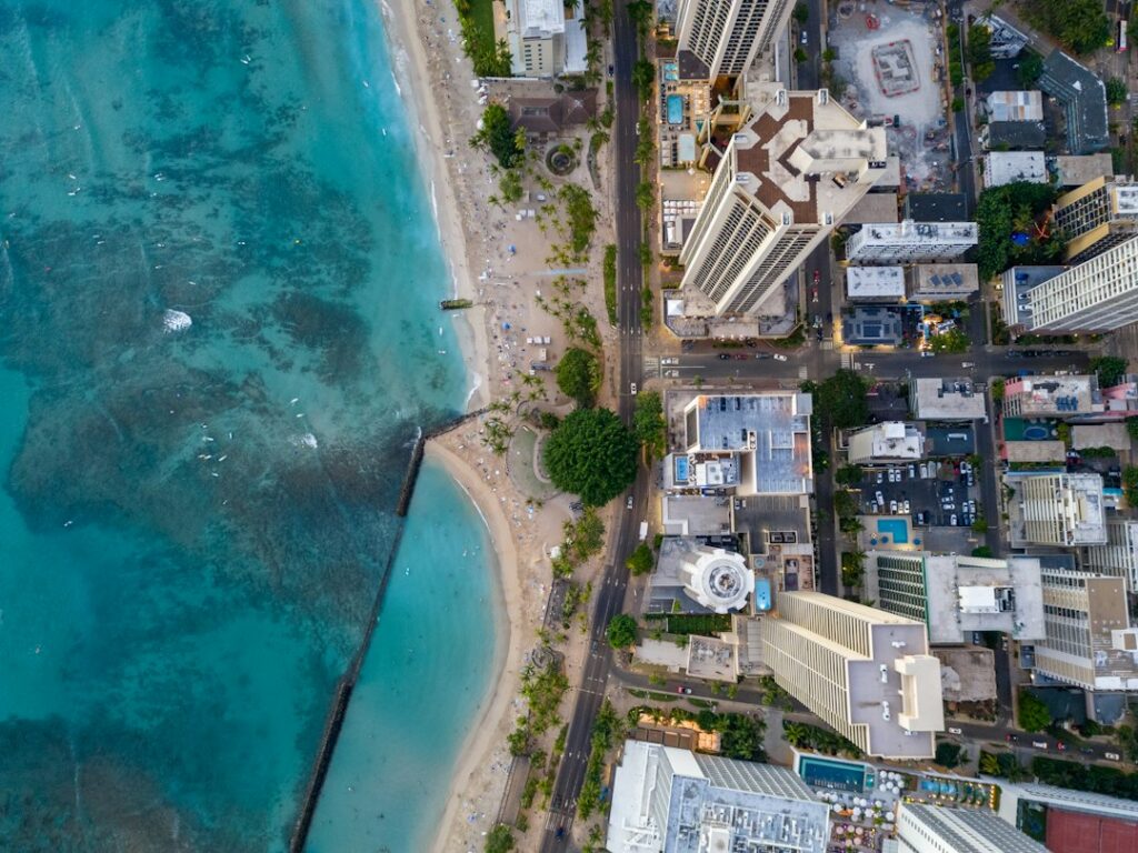 Iolani Palace Downtown Honolulu: Throne Chamber Docent Sequence — photo by @spensersembrat on Unsplash