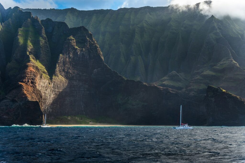 Cruises to Hawaii from the West Coast: Ships, Ports, and Sailings — photo by @gkumar2175 on Unsplash