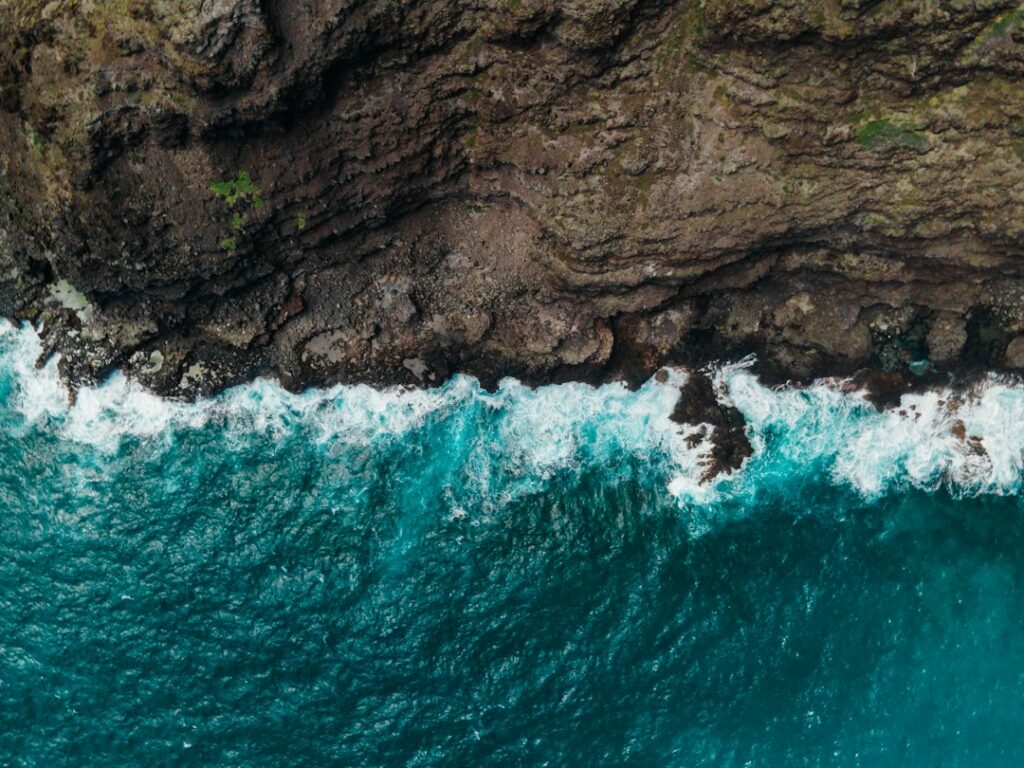 Hawaii CPA License: Substantial Equivalency and Board of Accountancy Reciprocity — photo by @balazsbusznyak on Unsplash