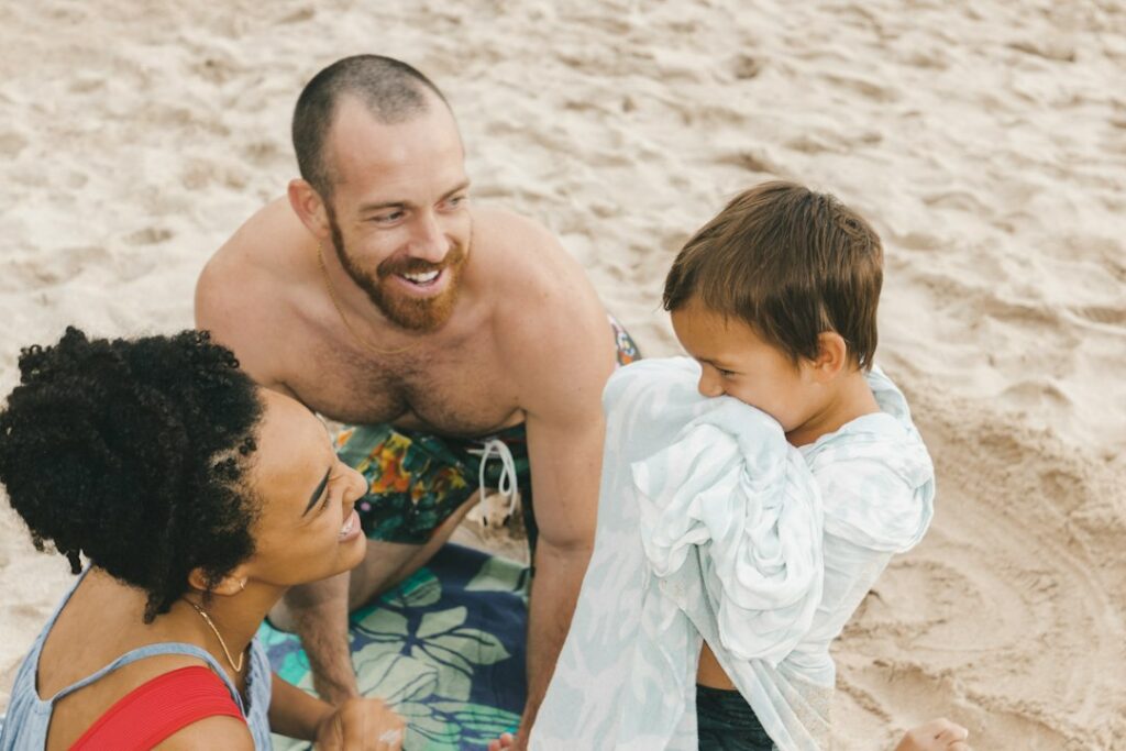 oahu with kids — photo by @derekowensheart on Unsplash